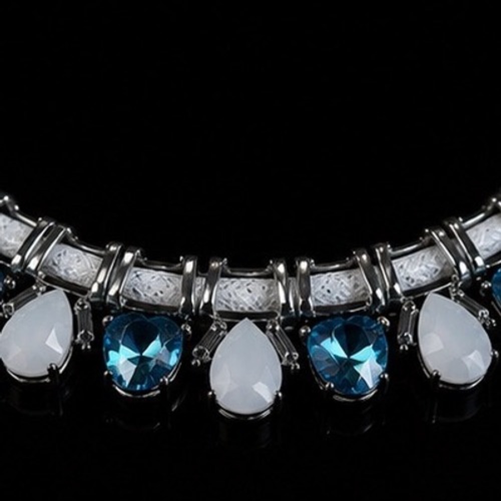 White Mesh Bib Necklace Blue White Teardrop Crystal Silver Tone Statement Collar - Picture 4 of 8